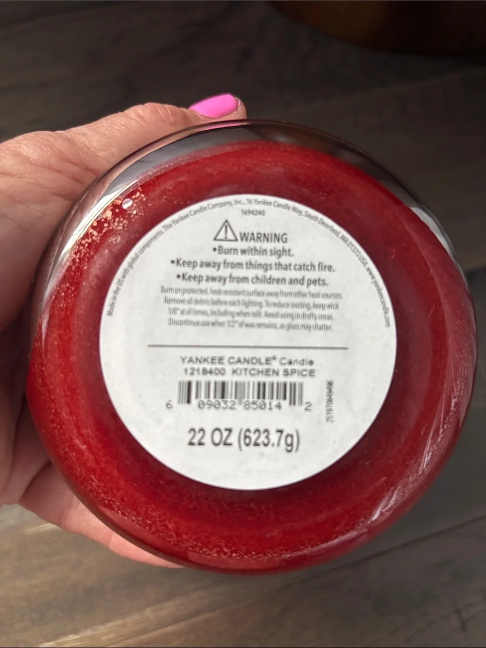 Yankee Candle Kitchen Spice,ginger,cardamom,cinnamon,clove,almond, orange,nutmeg